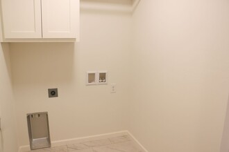 625 Honey Spgs in Shawnee, OK - Building Photo - Building Photo