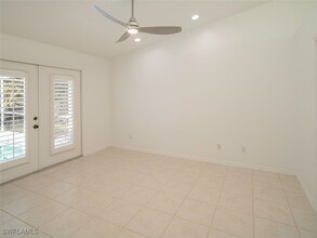 5347 Whitten Dr in Naples, FL - Building Photo - Building Photo