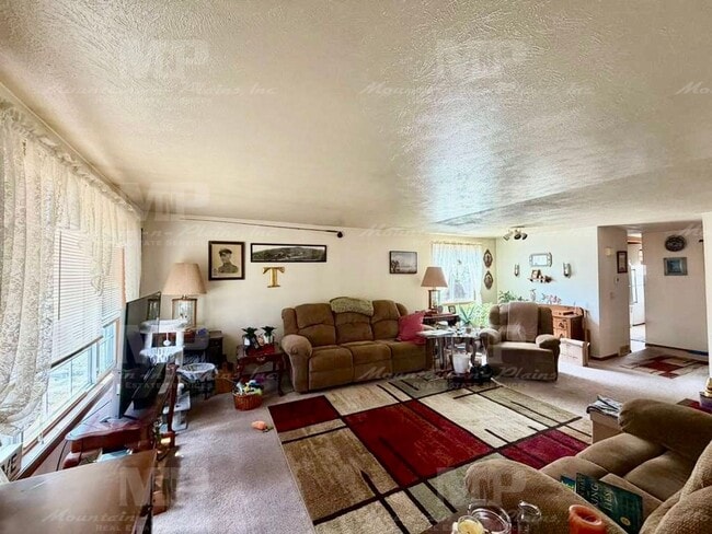 1718 Enfield St in Fort Collins, CO - Building Photo - Building Photo