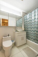 120 St Marks Pl in New York, NY - Building Photo - Building Photo