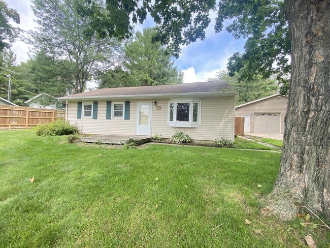 property at 3621 Sherwood Pl SE