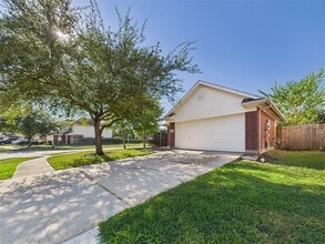 3318 Field Manor Ln in Houston, TX - Building Photo - Building Photo