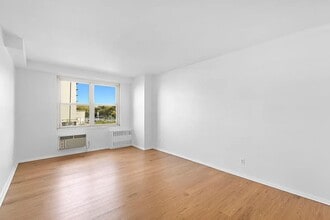 2650 Ocean Pkwy in Brooklyn, NY - Building Photo - Building Photo