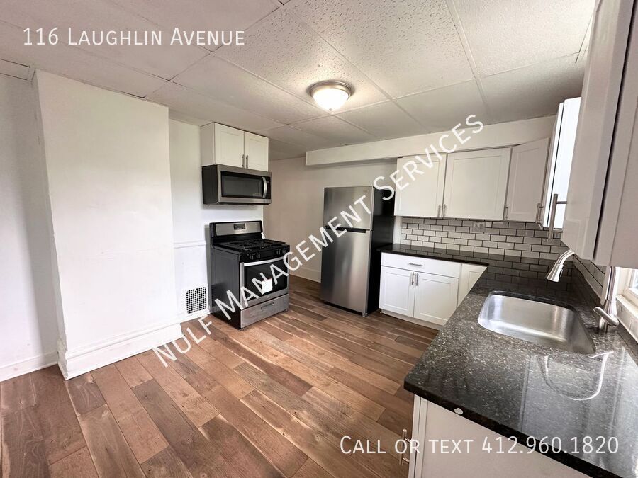 116 Laughlin Ave in Pittsburgh, PA - Building Photo