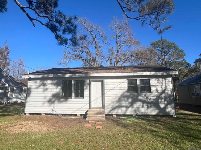 property at 804 Westend Dr