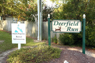 Deerfield Run Apartments in Florence, SC - Foto de edificio - Building Photo