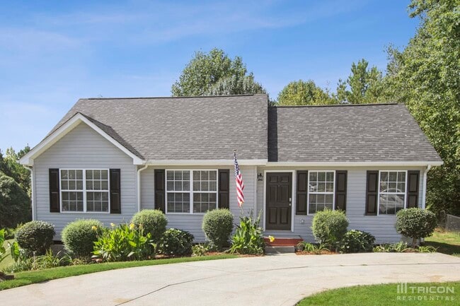 property at 2300 Saluda Dr