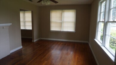 406 E College St-Unit -406A in Valdosta, GA - Building Photo - Building Photo