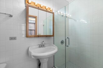 620 W Belmont Ave in Chicago, IL - Building Photo - Building Photo