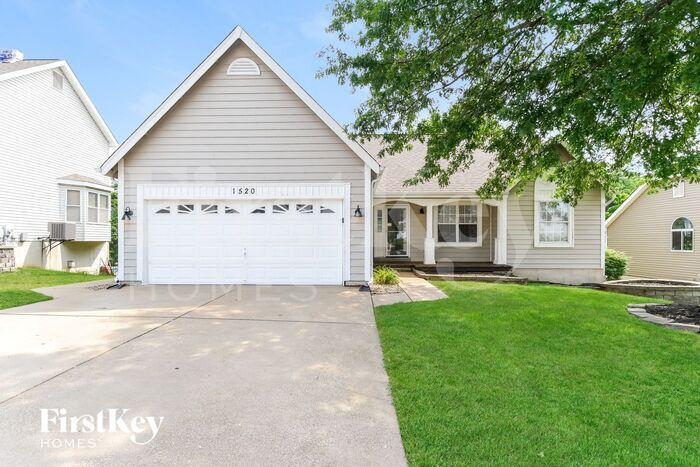 1520 Fox Ridge Ct in Arnold, MO - Building Photo