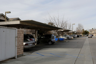 Perris Park Apartments in Perris, CA - Building Photo - Building Photo