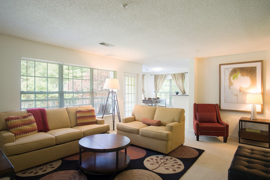 Ashwood Valley Apartments Danbury, CT Apartments