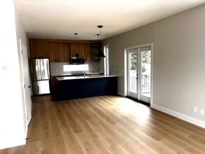 15213-15109 109 Ave in Edmonton, AB - Building Photo - Building Photo