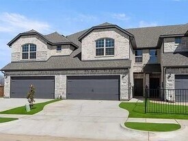 521 Sandiford Ct in Mansfield, TX - Building Photo