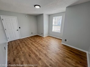 2407 N Chamberlain Ave in Chattanooga, TN - Building Photo - Building Photo