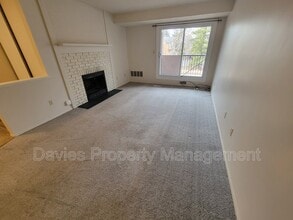 45 Akins Dr in St. Albert, AB - Building Photo - Building Photo