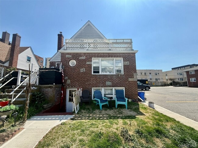 356 E Broadway in Long Beach, NY - Building Photo - Building Photo