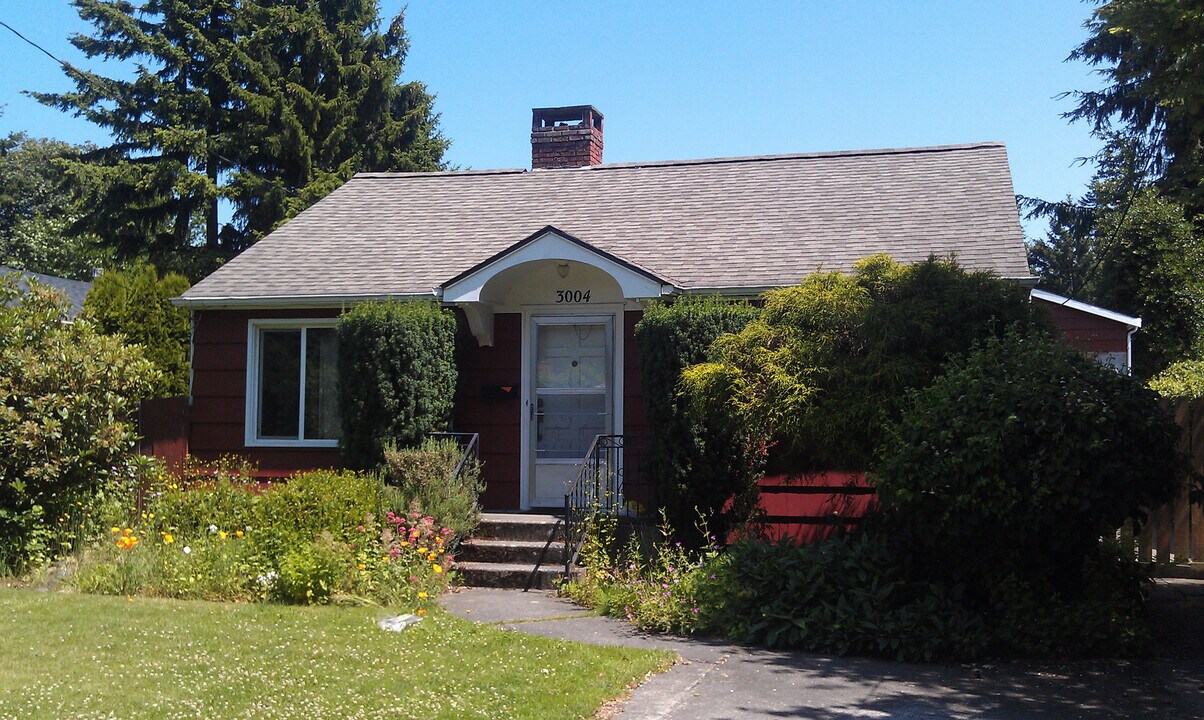 3004 Elizabeth St in Bellingham, WA - Building Photo