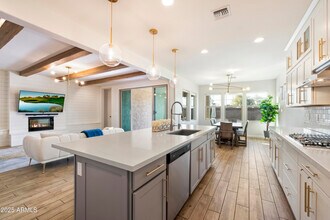 4050 S Thistle Dr in Chandler, AZ - Building Photo - Building Photo