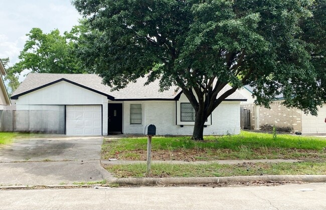 23302 Whispering Willow Dr in Spring, TX - Building Photo - Building Photo