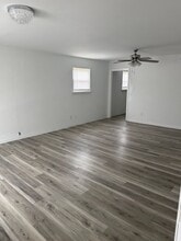 4759 Francis Dr in New Orleans, LA - Building Photo - Building Photo