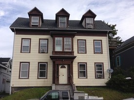 100 Prospect St in Gloucester, MA - Building Photo