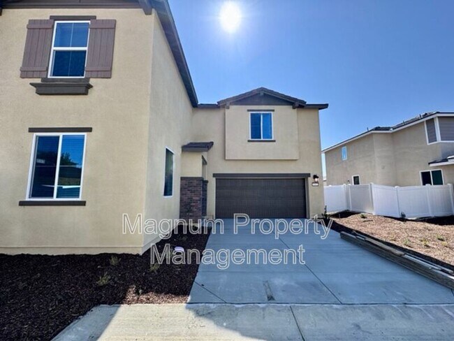 31632 Cobalite Dr in Winchester, CA - Building Photo - Building Photo