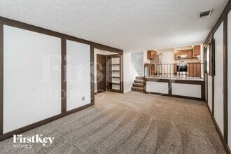 1295 Anthony Ln in Mason, OH - Building Photo - Building Photo