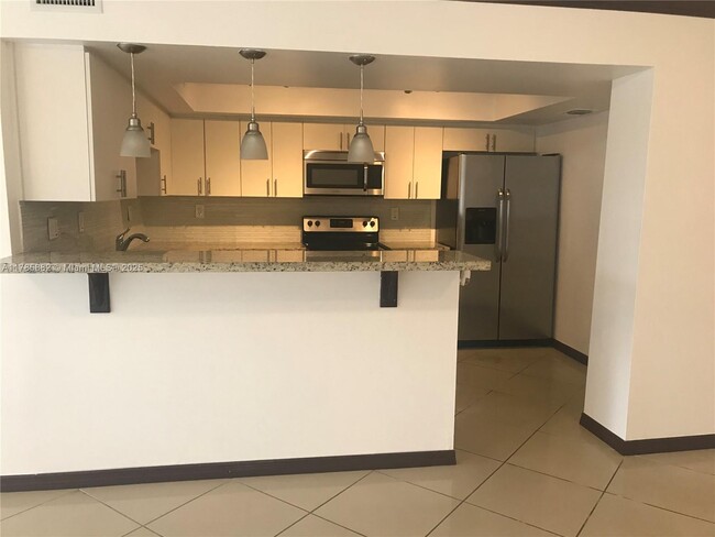 property at 800 Parkview Dr