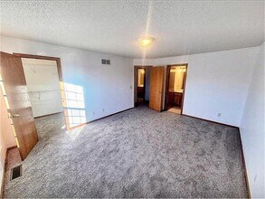 6406-6157 157th St W in Apple Valley, MN - Building Photo - Building Photo