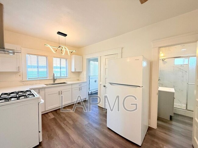 property at 1910.5 Daly St