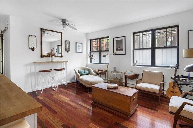149 Lafayette Ave, Unit 1B in Brooklyn, NY - Building Photo - Building Photo