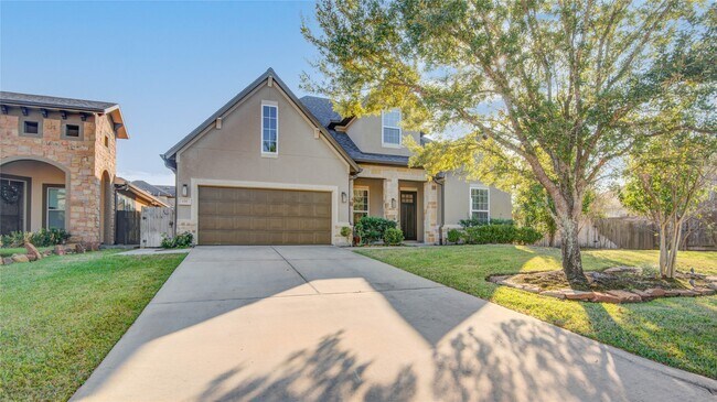 135 Bella Luce in Shenandoah, TX - Building Photo - Building Photo