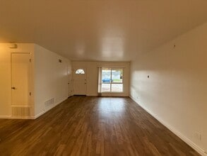 438 Cory Ct in Santa Maria, CA - Building Photo - Building Photo