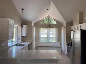 2207 Warfield Way in Austin, TX - Building Photo - Building Photo