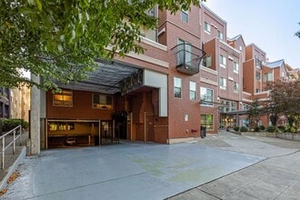 Park Metro in Bellevue, WA - Foto de edificio - Building Photo