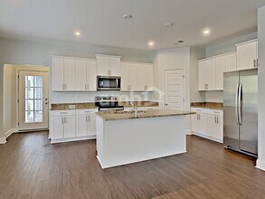 5201 Tupelo St in Nashville, TN - Foto de edificio - Building Photo