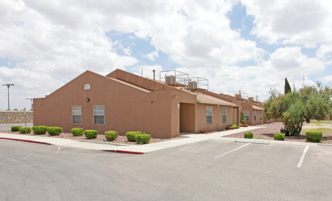 Parkside Senior Community in El Paso, TX - Building Photo - Building Photo