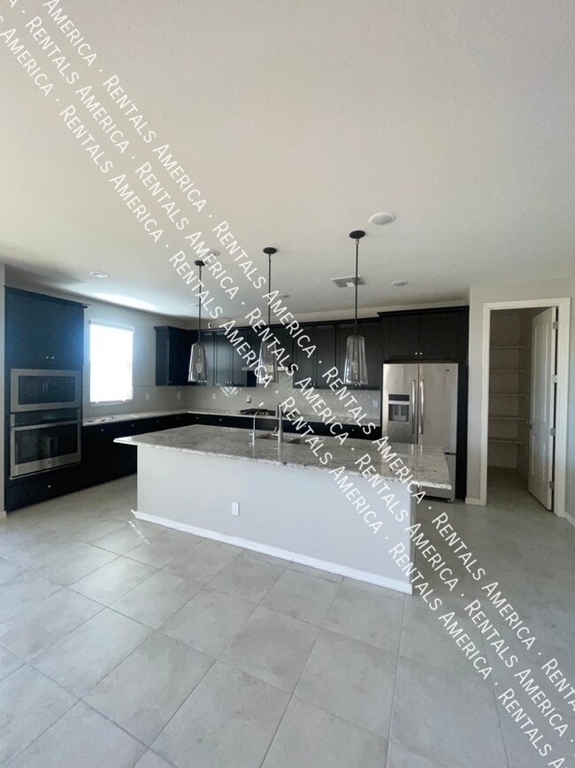16215 W Camino de Oro in Surprise, AZ - Building Photo - Building Photo