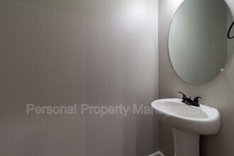 11212 NE 14th Ct in Vancouver, WA - Building Photo - Building Photo