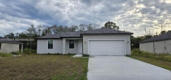 611 Greenbriar Blvd in Lehigh Acres, FL - Building Photo