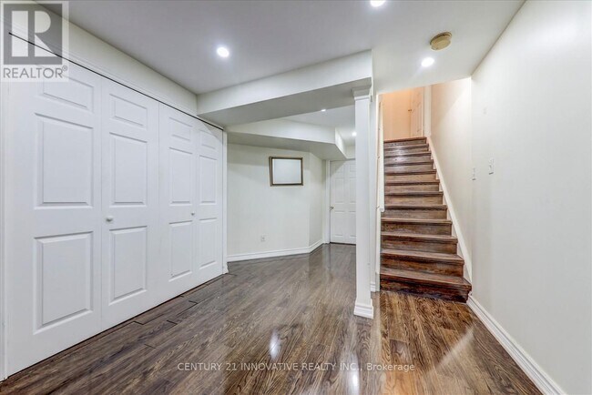 22 Culver Ln in Toronto, ON - Building Photo - Building Photo