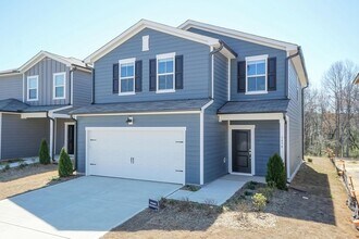 1498 Rhodes Pond St in Wendell, NC - Building Photo - Building Photo