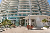 6700 Indian Creek Dr, Unit PH2 in Miami Beach, FL - Building Photo - Building Photo