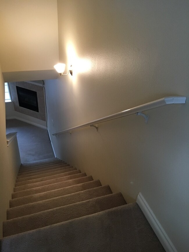 property at 9245 Commons Pl