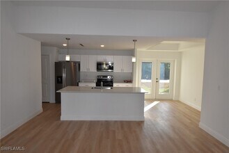 5051 Foxhall Rd in North Port, FL - Building Photo - Building Photo