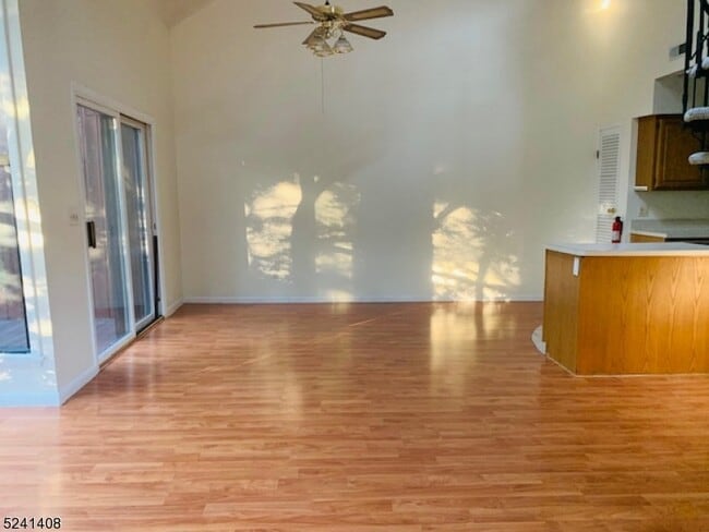 8 Augusta Dr in Vernon, NJ - Building Photo - Building Photo