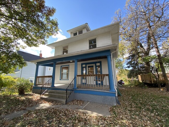 1622 E 8th St in Des Moines, IA - Building Photo - Building Photo