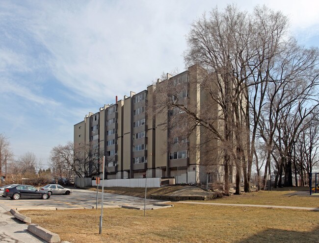 Brimclair Apartments in Toronto, ON - Building Photo - Building Photo