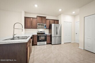 7814 Echo Springs Rd in Jacksonville, FL - Building Photo - Building Photo